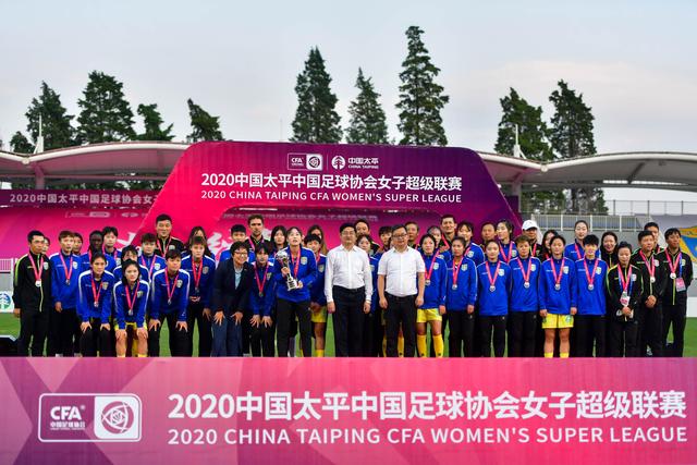 拜仁最佳引援之争：凯恩、诺伊尔还是盖德·穆勒？